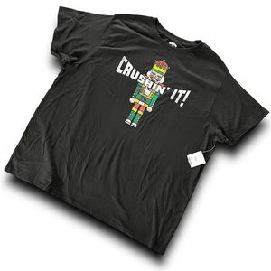 Men’s Holiday T